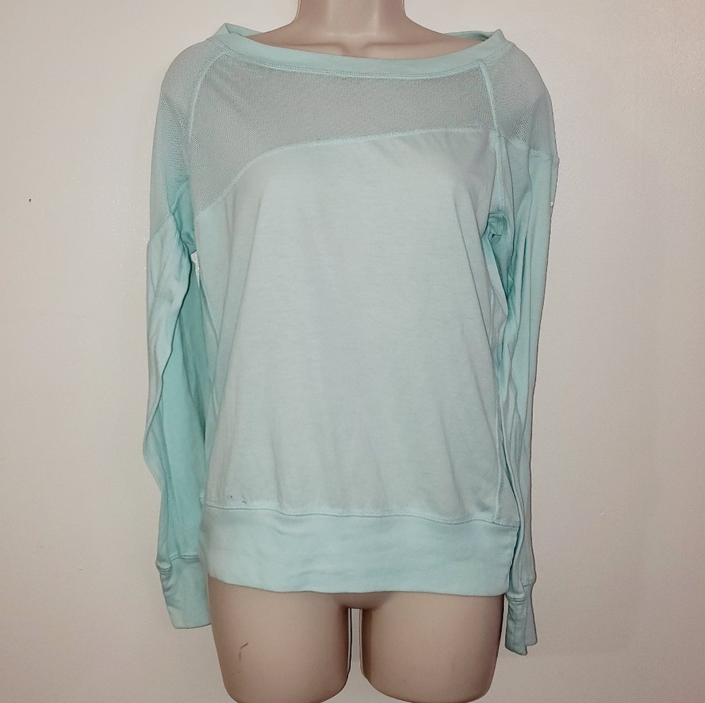 Nike womans top